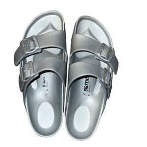 ✨ BIRKENSTOCK
‘ARIZONA EVA’ SLIDES✨